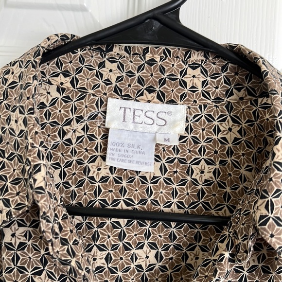 Vintage silk button up - neutral geometric print - Picture 4 of 5